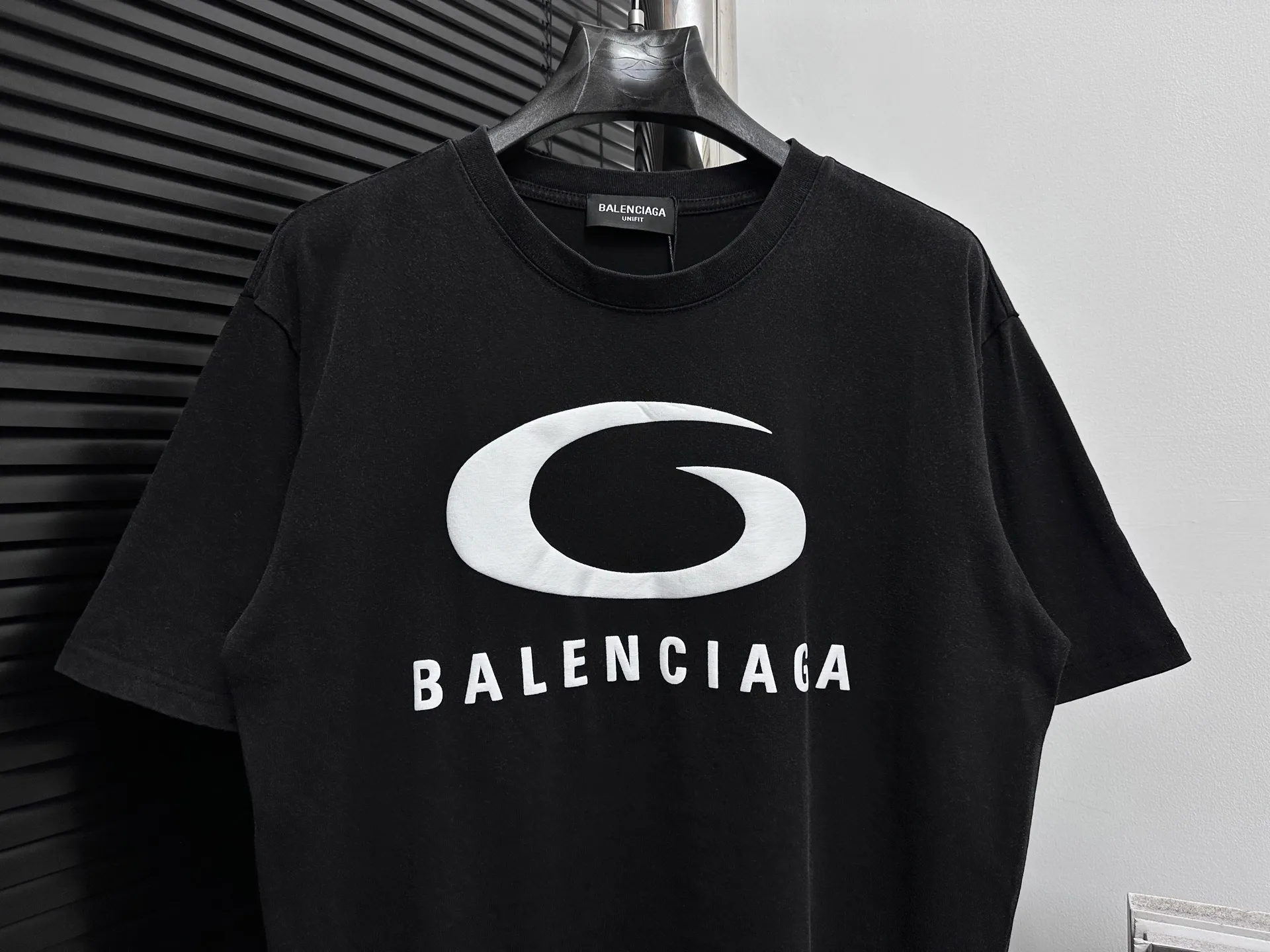 【BALENCI*GA】 logo . Authentic ， ！ ZP 。 260 ， . ， ，。 。 . ， 。 OS . Same Style ： Size：XS-L